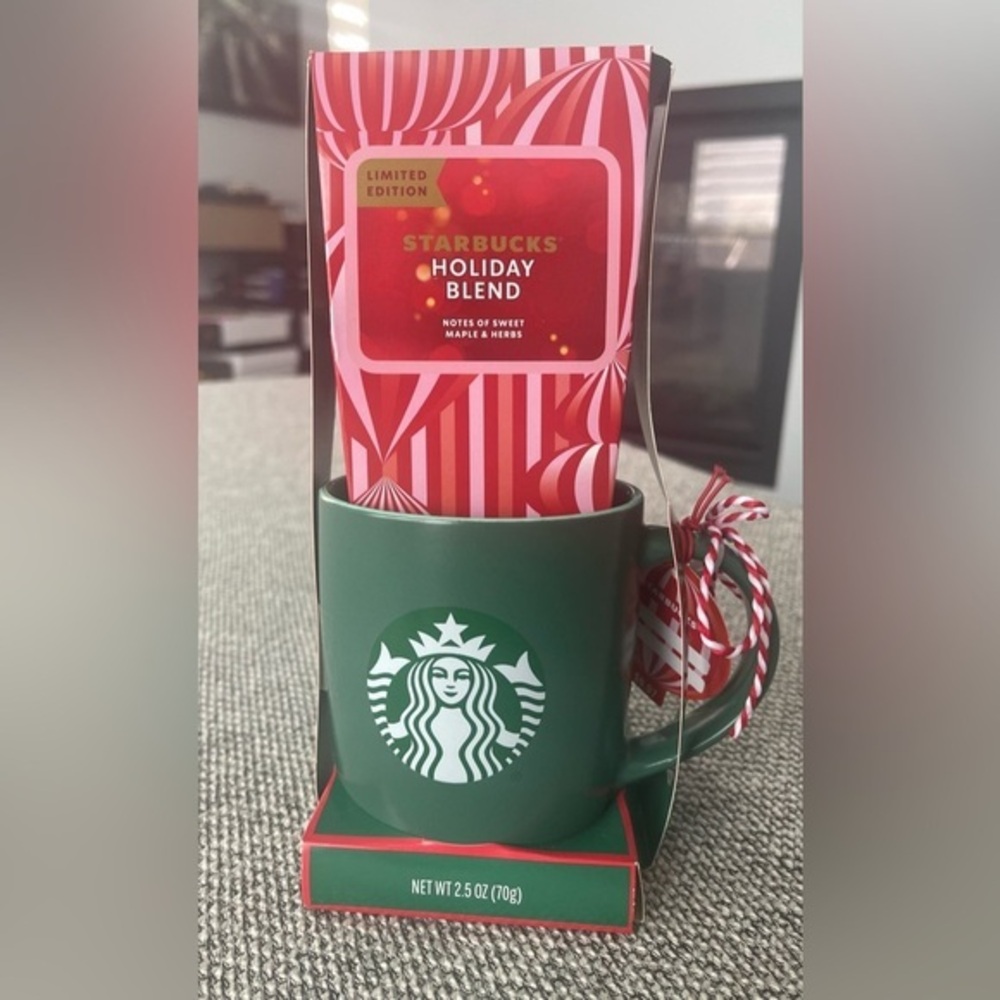 Starbucks Festive Holiday Blend Coffee Package with Green Mug - Picture 3 of 9